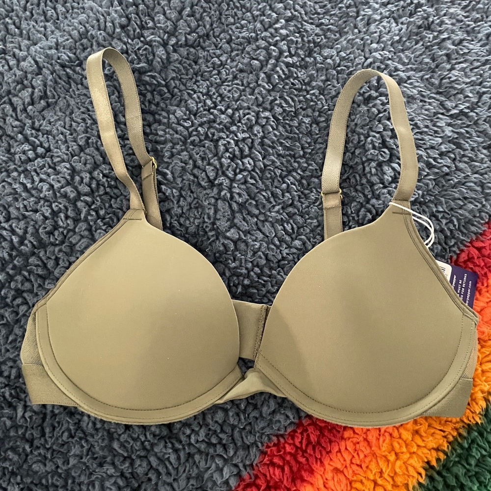Brand new unworn pepper lift up bra sage